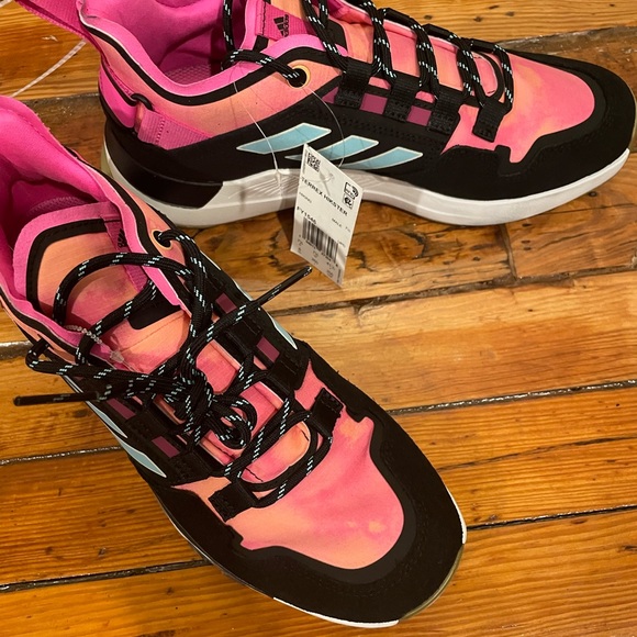 NWT Adidas Terrex sneakers - Picture 3 of 8